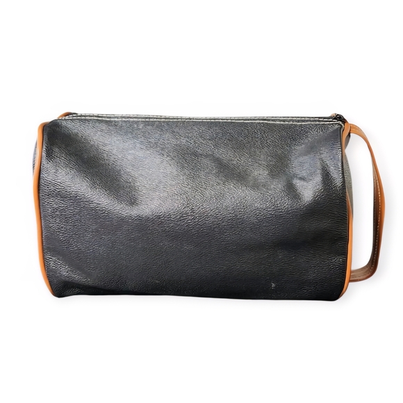 Stylish Black and Tan Toiletry Bag - Picture 3 of 5